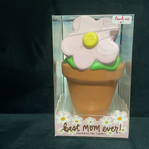 New Eccolo potted flower plant 🪴 stress ball squeeze ball Mother’s Day gift - Picture 3 of 10
